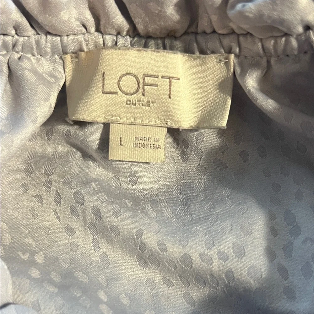 Loft Sleeveless Blouse - Picture 2 of 4